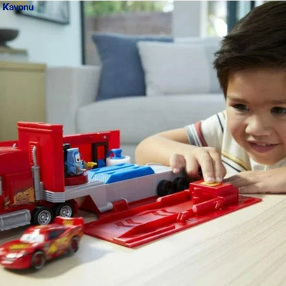 Kavonu™ - Cars transforming mack set (2 in 1 Toy truck & Tune-up Station)